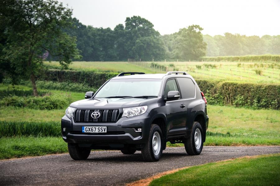  Toyota Land Cruiser Prado Utility Commercial SWB (150) 2018 года  (UK) (фото 1 из 10)